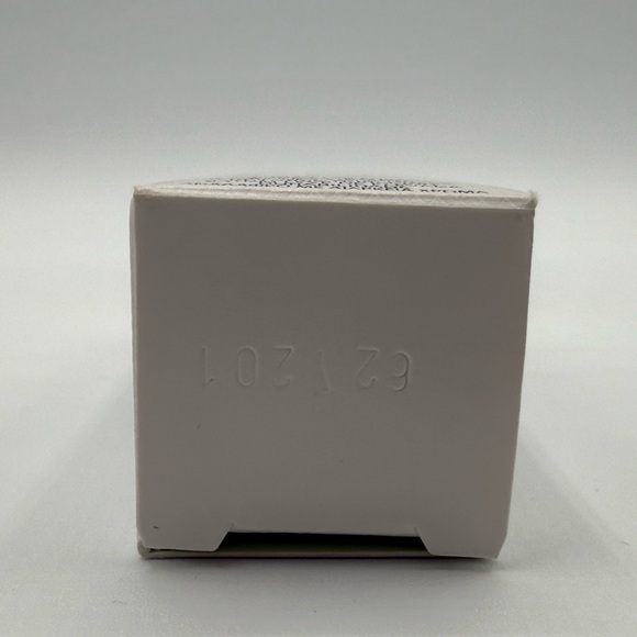 NEW Prada Monochrome Hyper Matte Lipstick in shade: P58 TAMARIS - Picture 5 of 5